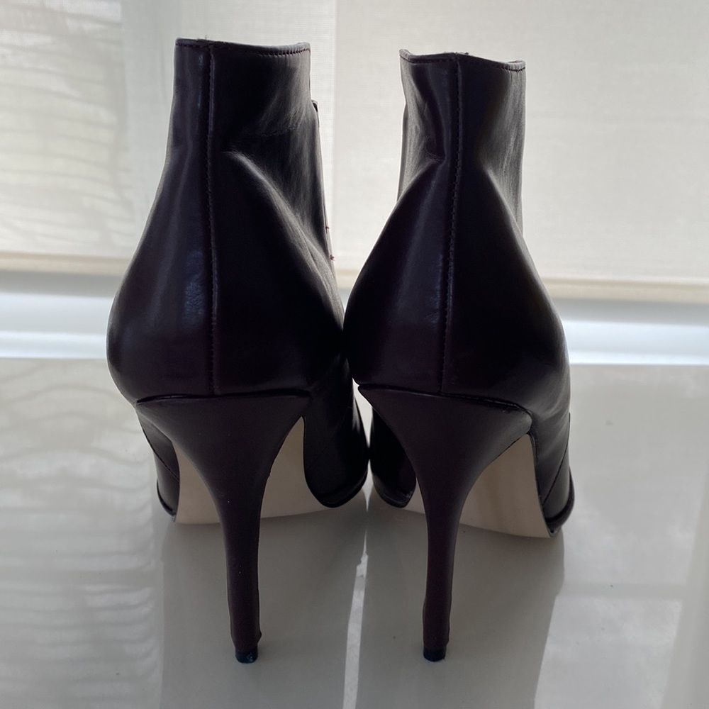 JustFab Burgundy Brown Heeled Boots; Size 9 - Picture 7 of 7